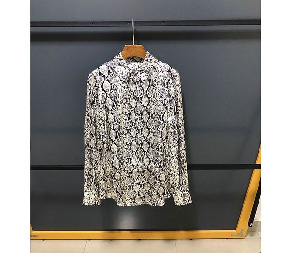 2020 latest women fashion silk satin snakeskin print long sleeve lapel collar shirt with button closure, White
2020 latest women fashion silk satin snakeskin print long sleeve lapel collar shirt with button closure, White
