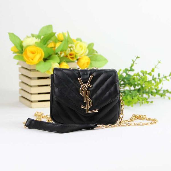 2019 kids handbags fashion korean girls chain coin purses lovely design classic letter mini shoulder bags children christmas gift, Black
2019 kids handbags fashion korean girls chain coin purses lovely design classic letter mini shoulder bags children christmas gift, Black