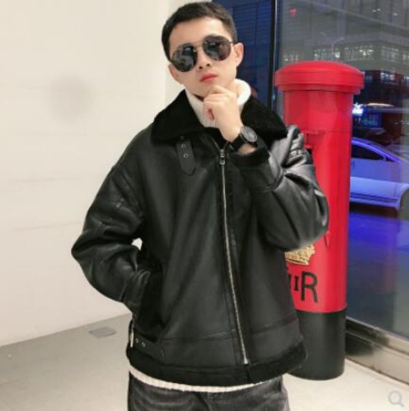 s-5xl 2020 winter new men clothing fashion plus vesvet thicken motorcycle pu leather jacket fur loose casual plus size coat, Black
s-5xl 2020 winter new men clothing fashion plus vesvet thicken motorcycle pu leather jacket fur loose casual plus size coat, Black