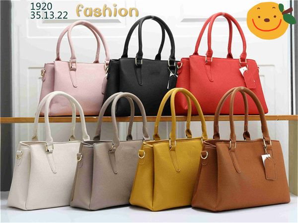 designer luxury handbags purses women fashion good quality handbag versatile composite bag leather business fine handbag hot
designer luxury handbags purses women fashion good quality handbag versatile composite bag leather business fine handbag hot