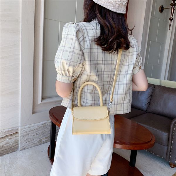 2020 new shoulder bag women's casual fashion korean retro small fresh handbag texture solid color crossbody bag
2020 new shoulder bag women's casual fashion korean retro small fresh handbag texture solid color crossbody bag