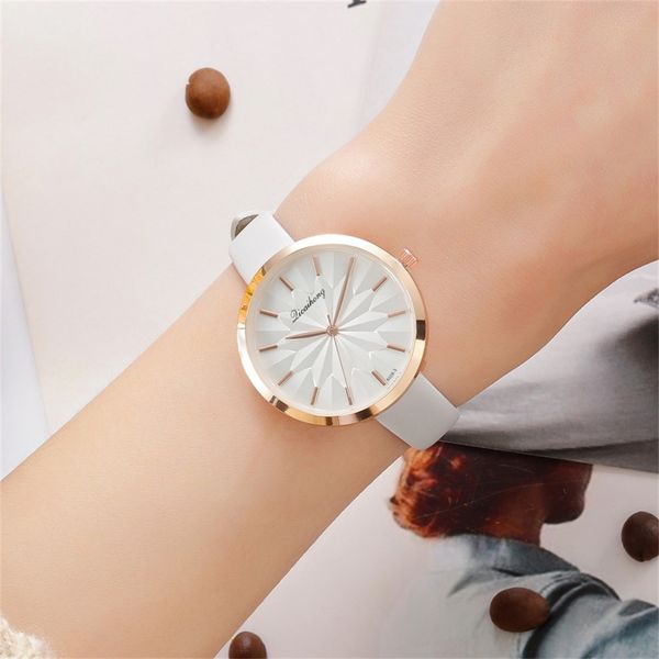 classic minimalist leather strap ladies watch new women watches simple fashion creative sun print relief quartz wrist watch 2019, Slivery;brown
classic minimalist leather strap ladies watch new women watches simple fashion creative sun print relief quartz wrist watch 2019, Slivery;brown