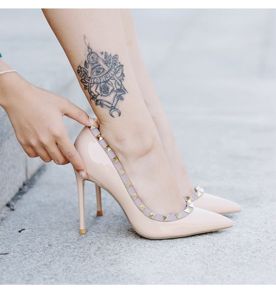 2019ss wedding women fashion spikes nude patent leather poined toes high heeled heels shoes stiletto heel shoes pump 8cm 10cm
2019ss wedding women fashion spikes nude patent leather poined toes high heeled heels shoes stiletto heel shoes pump 8cm 10cm