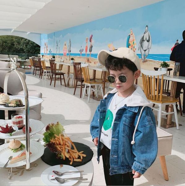 2020 new arrival girls boys denim coat spring full sleeve fashion kids hooded jacket 2-7 years py20, Blue;gray
2020 new arrival girls boys denim coat spring full sleeve fashion kids hooded jacket 2-7 years py20, Blue;gray