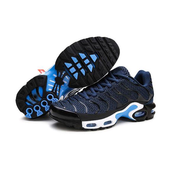 2019 mens and womens sandals shoes classical breathable hiking outdoor sports shoes 
2019 mens and womens sandals shoes classical breathable hiking outdoor sports shoes