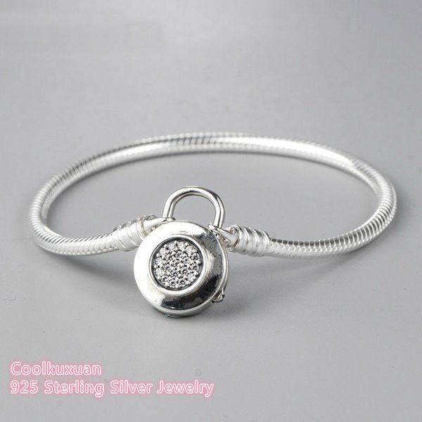 2019 new spring s925 silver moments silver padlock bracelet with signature snake chain bracelet , brand pendant, Golden;silver
2019 new spring s925 silver moments silver padlock bracelet with signature snake chain bracelet , brand pendant, Golden;silver