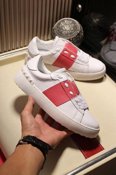 new luxury designer mens shoes assorted colors series fashion non-slip low-casual shoes flat jogging low shoes white size 38-45, Black
new luxury designer mens shoes assorted colors series fashion non-slip low-casual shoes flat jogging low shoes white size 38-45, Black