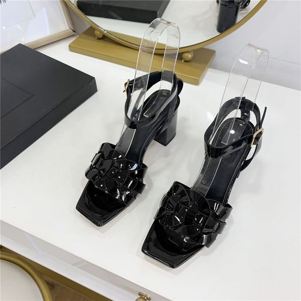 fashion luxury designer women shoes women dress shoes women designer sandals ladies shoes luxury designers sandal chunky high heels sandal, Black
fashion luxury designer women shoes women dress shoes women designer sandals ladies shoes luxury designers sandal chunky high heels sandal, Black