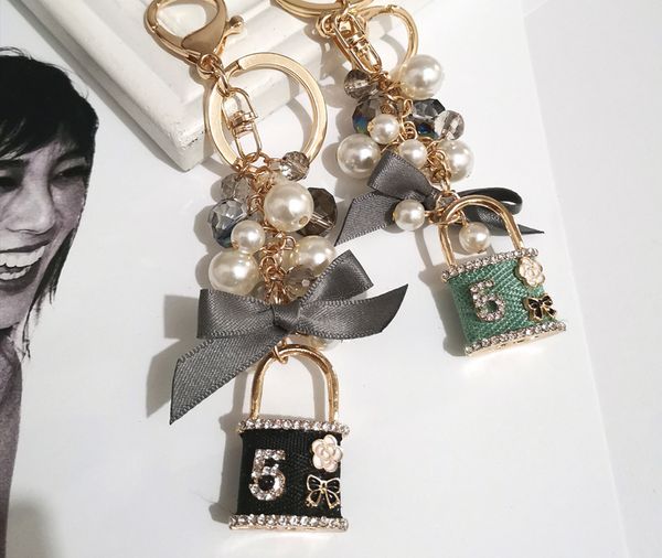 elengant pearls beads camellia keychain long tassel lock pendant car hanger bag key chain rings, Silver
elengant pearls beads camellia keychain long tassel lock pendant car hanger bag key chain rings, Silver