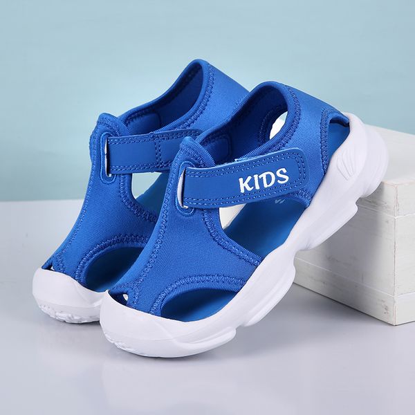 summer beach shoes kids sandals slippers children croc lightweight boys girls flip flop slippers antiskid chaussures de plage y200619, Black;red
summer beach shoes kids sandals slippers children croc lightweight boys girls flip flop slippers antiskid chaussures de plage y200619, Black;red