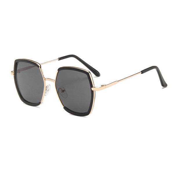 retro reflective sunglasses children square sunglasses metal frame eyewear sun glasses with bag uv400 for 6-12y, White;black
retro reflective sunglasses children square sunglasses metal frame eyewear sun glasses with bag uv400 for 6-12y, White;black