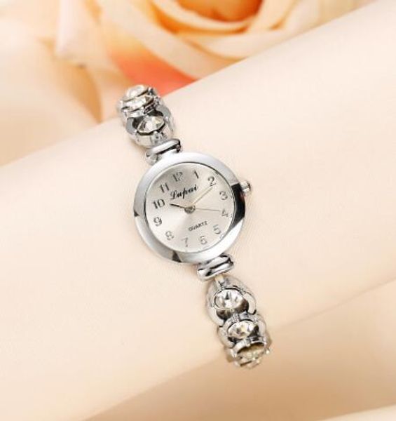 NEW High quality Famous Top Watches 40mm Mens Womens Watch Steel Band Gold Men Sports Watch Women Gift NO Box 333
NEW High quality Famous Top Watches 40mm Mens Womens Watch Steel Band Gold Men Sports Watch Women Gift NO Box 333
