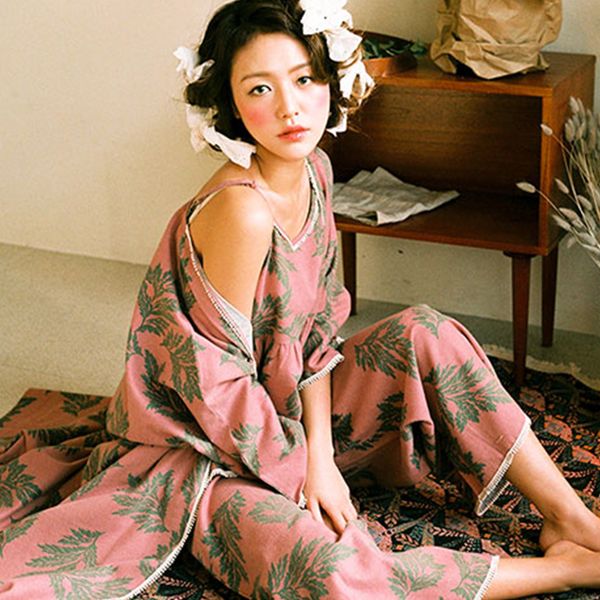 women pajamas set spring autumn new thin printed long sleeve cute sleepwear suit homewear female pyjamas three-piece suit, Blue;gray
women pajamas set spring autumn new thin printed long sleeve cute sleepwear suit homewear female pyjamas three-piece suit, Blue;gray