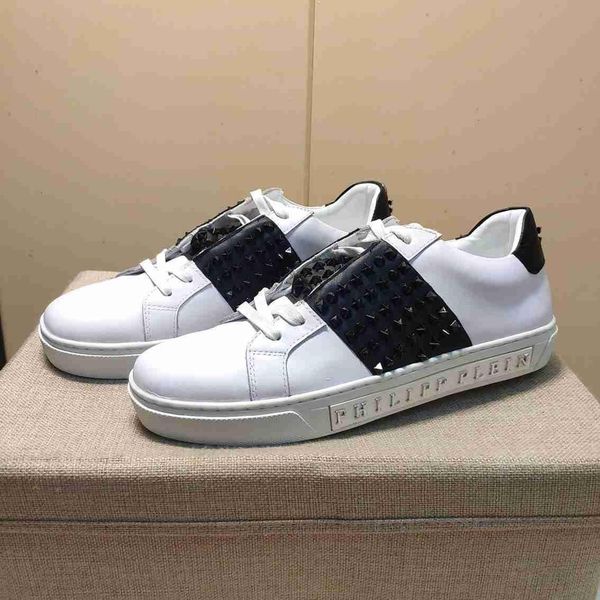 new chain reaction casual shoes mens 2019 fashion district medusa sole trainer us lace-up, Black;red
new chain reaction casual shoes mens 2019 fashion district medusa sole trainer us lace-up, Black;red