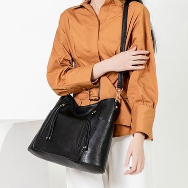 women shoulder bags vintage fashion handbags female pu leather messenger bag ladies tassel handle bags
women shoulder bags vintage fashion handbags female pu leather messenger bag ladies tassel handle bags