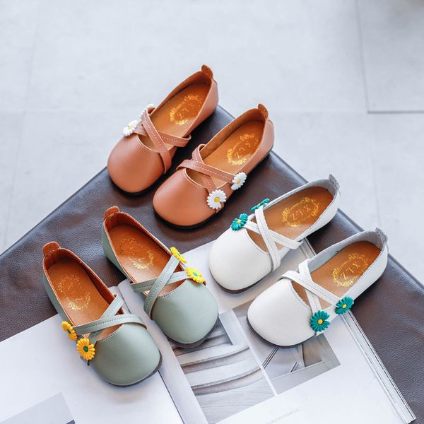 autumn 2020 new children' shoes girls' small single shoes breathable soft bottom small leather, Black;grey
autumn 2020 new children' shoes girls' small single shoes breathable soft bottom small leather, Black;grey
