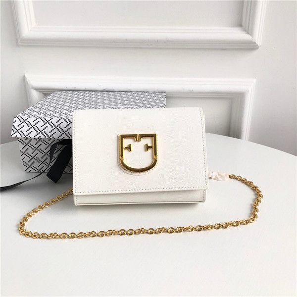 ins fashion new leather messenger bag classic ladies chain shoulder bag joker solid color small square bag card holder wallet phone bags
ins fashion new leather messenger bag classic ladies chain shoulder bag joker solid color small square bag card holder wallet phone bags