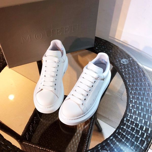 2020 new qf couple casual sneakers couple fashion thick sneakers daily increase casual shoes luxury design
2020 new qf couple casual sneakers couple fashion thick sneakers daily increase casual shoes luxury design