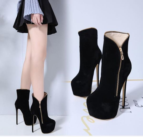 2019 european autumn street shooting wild fashion comfortable classic bare boots 40 yards, Black
2019 european autumn street shooting wild fashion comfortable classic bare boots 40 yards, Black