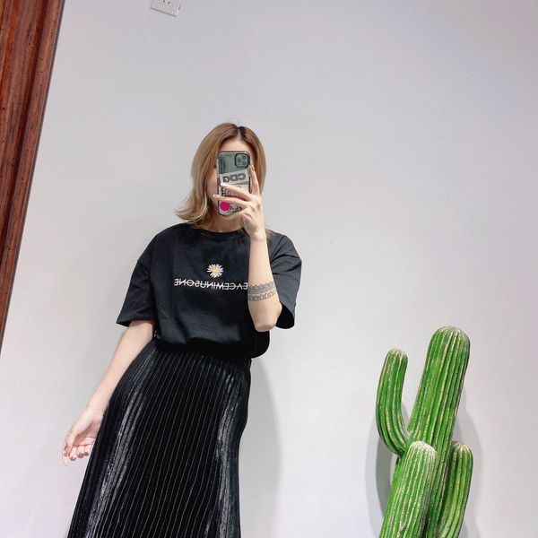 ladies short sleeves casual round neck t-shirt 2020 fashion new ladies clothing*279, White
ladies short sleeves casual round neck t-shirt 2020 fashion new ladies clothing*279, White