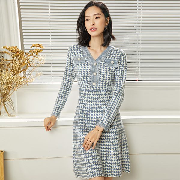 temperament commuter knit dress autumn/winter 2019 new fashionable women's wear v collar lady versatile plaid skirt, Black;gray
temperament commuter knit dress autumn/winter 2019 new fashionable women's wear v collar lady versatile plaid skirt, Black;gray