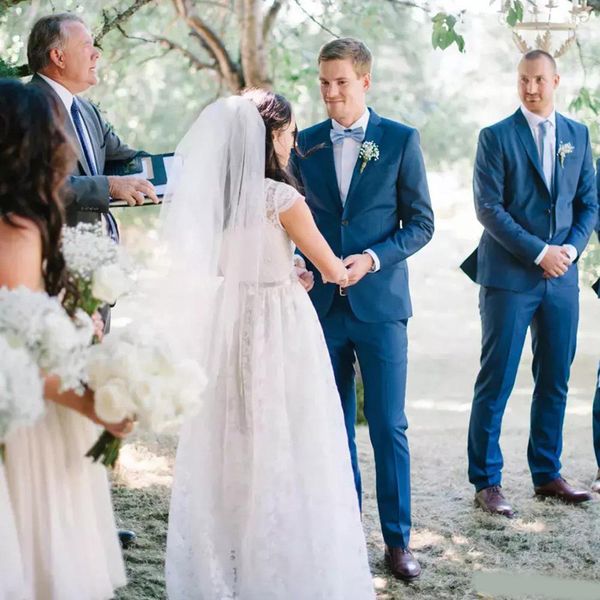 slim fit wedding tuxedos two button notched lapel groom wear two pieces suit for wedding clothes, Black;gray
slim fit wedding tuxedos two button notched lapel groom wear two pieces suit for wedding clothes, Black;gray