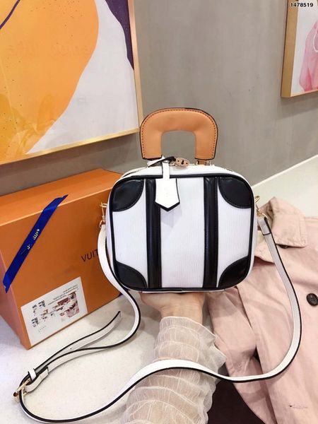 messenger vintage new female 2020 small bread fashionable bags inclined shoulder bag genuine leather handbag purses package
messenger vintage new female 2020 small bread fashionable bags inclined shoulder bag genuine leather handbag purses package