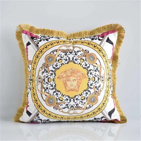 retro pattern pillow covers high-end tassel pillows luxurious sofa throw pillow case nobility home car fashion covers household items
retro pattern pillow covers high-end tassel pillows luxurious sofa throw pillow case nobility home car fashion covers household items