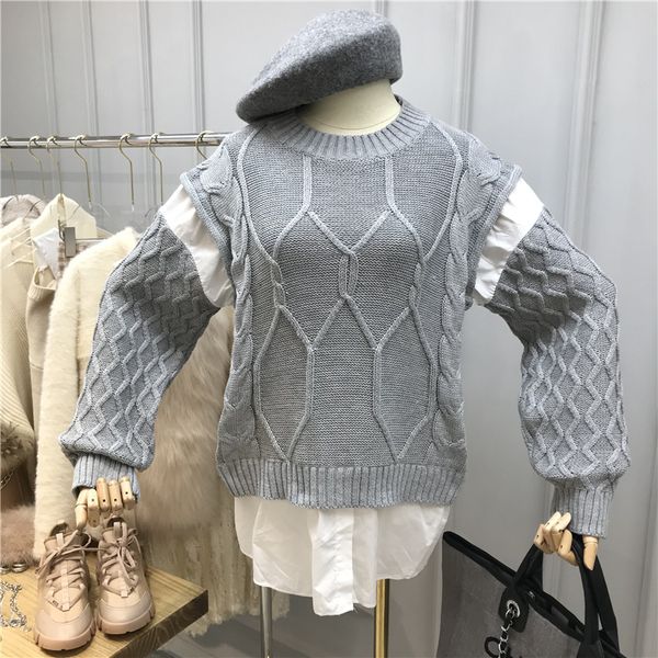 2019 autumn and winter retro twist knit stitching shirt hem loose fake two-piece round neck pullover long-sleeved sweater women, White;black
2019 autumn and winter retro twist knit stitching shirt hem loose fake two-piece round neck pullover long-sleeved sweater women, White;black