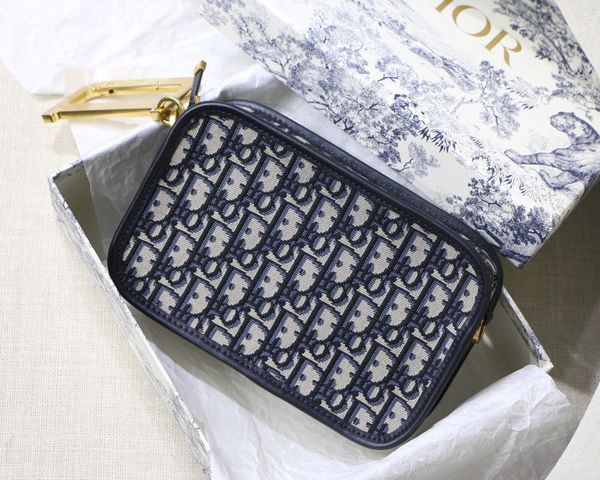 классическая женская сумка для камеры 7a high-end custom quality handbag fashion style canvas с синими и золотыми глянцевыми деталями из тел
классическая женская сумка для камеры 7a high-end custom quality handbag fashion style canvas с синими и золотыми глянцевыми деталями из тел