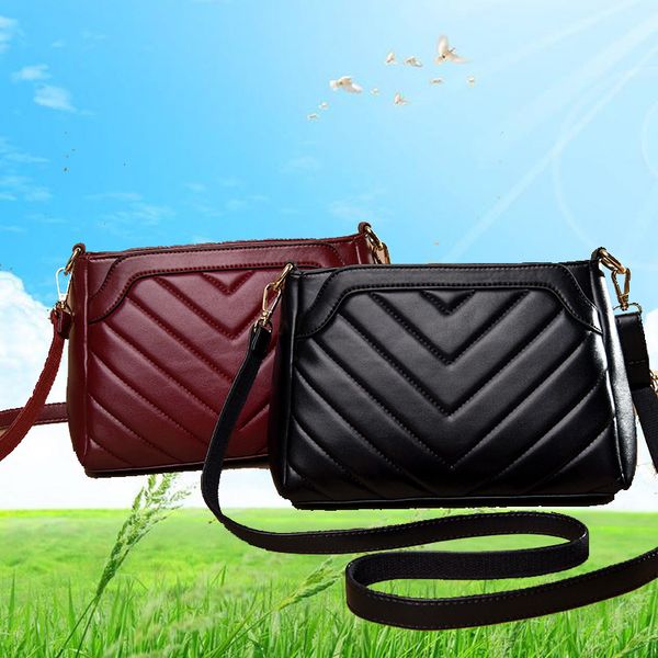 factory direct bag female 2020 women's fashion handbag cool all-match messenger bag popular letter soft leather korean style
factory direct bag female 2020 women's fashion handbag cool all-match messenger bag popular letter soft leather korean style