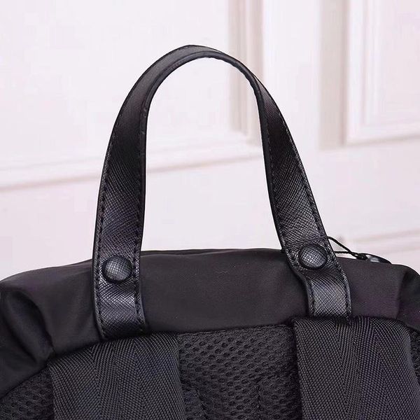 designer- back pack fashion designer back pack shoulder bag handbag presbyopic package messenger bag parachute fabric lapbackpacks
designer- back pack fashion designer back pack shoulder bag handbag presbyopic package messenger bag parachute fabric lapbackpacks