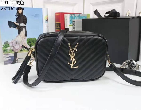 202008 the latest men and women shoulder bag messenger bag shoulder portable wallet 03
202008 the latest men and women shoulder bag messenger bag shoulder portable wallet 03