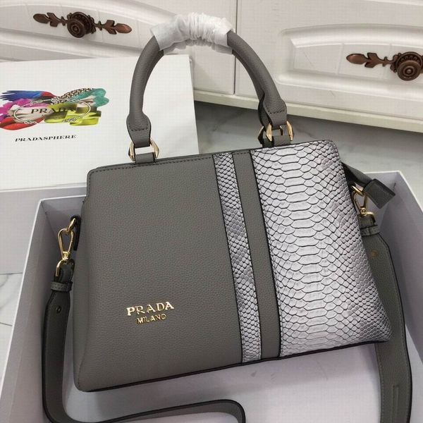 new brand designer luxury handbags purses shoulder bag women mens bags sac heels crossbody wallet backpack tasche belt waist men hommes de p
new brand designer luxury handbags purses shoulder bag women mens bags sac heels crossbody wallet backpack tasche belt waist men hommes de p