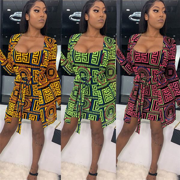 Summer Designer Women 2ps Dress Womens Digital Printed Night Club Dress Fashion Ladies Dress with Cape 
Summer Designer Women 2ps Dress Womens Digital Printed Night Club Dress Fashion Ladies Dress with Cape