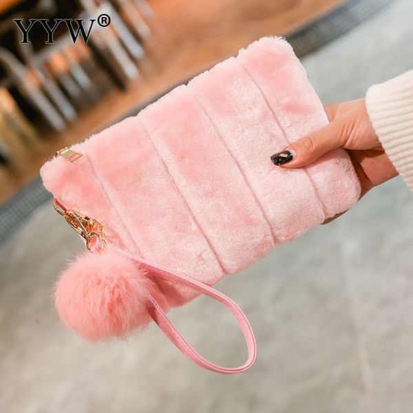new fashion pink black plush envelope crossbody bag soft surface with chain with a fur bal women's casual crossbody bag
new fashion pink black plush envelope crossbody bag soft surface with chain with a fur bal women's casual crossbody bag