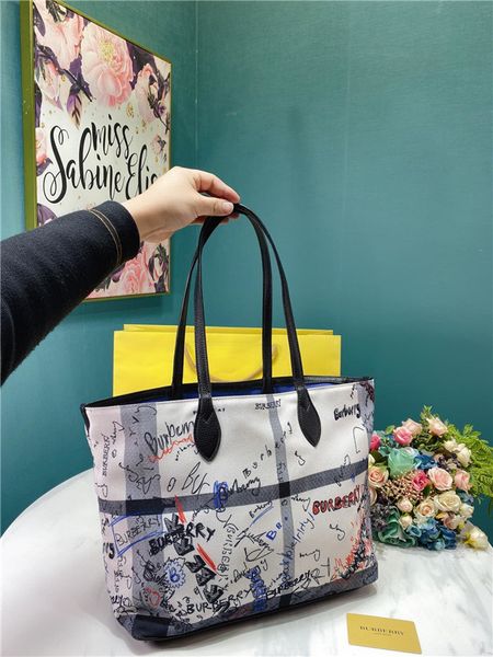 20ss lady luxury brands bbr design handbags famous shoulder bags women tote bag business notebook crossbody bag purse 12.3
20ss lady luxury brands bbr design handbags famous shoulder bags women tote bag business notebook crossbody bag purse 12.3