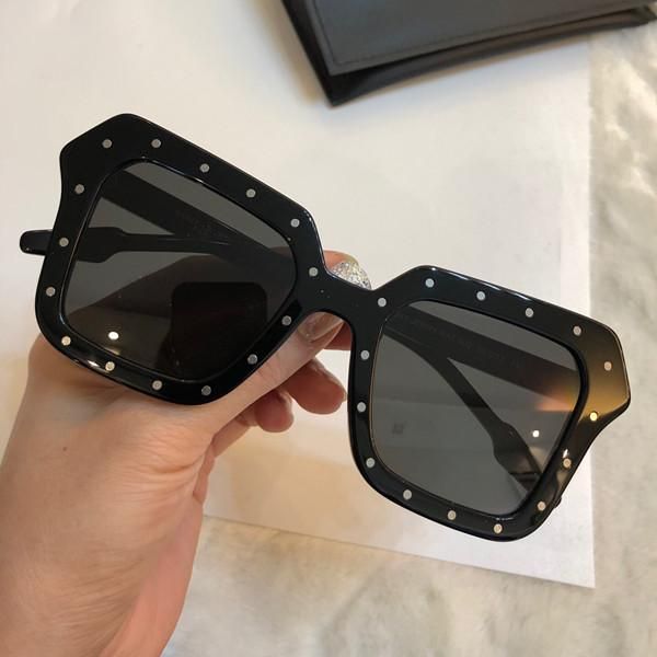 luxury womens brand designer sunglasses 0471 simple trend style sun glasses ladies fashion female goggle anti-uv400 lens eyewear with box, White;black
luxury womens brand designer sunglasses 0471 simple trend style sun glasses ladies fashion female goggle anti-uv400 lens eyewear with box, White;black