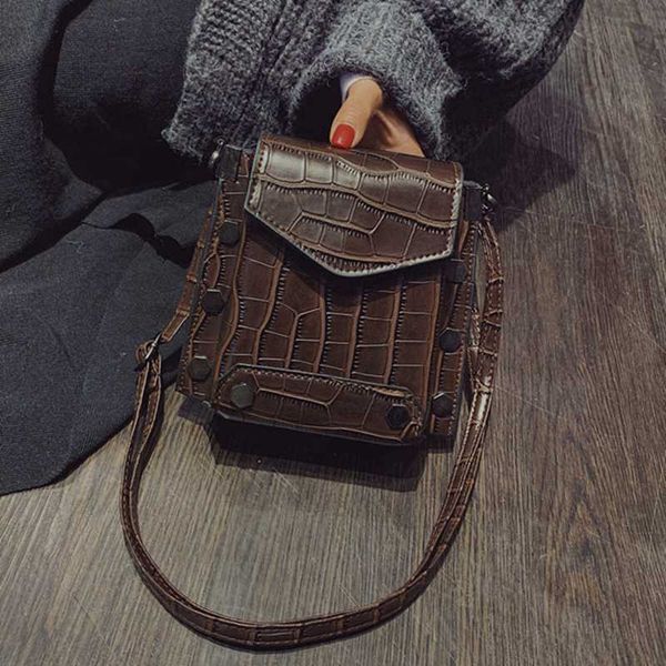 alligator crossbody flap bag for women messenger leather handbag vintage crocodile pattern shoulder bag lady strap belt female
alligator crossbody flap bag for women messenger leather handbag vintage crocodile pattern shoulder bag lady strap belt female