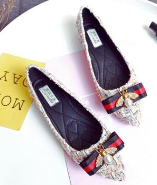 2019 new brand fashion woman shoes little bee luxury designer flat walking shoe dress party 424, Black
2019 new brand fashion woman shoes little bee luxury designer flat walking shoe dress party 424, Black