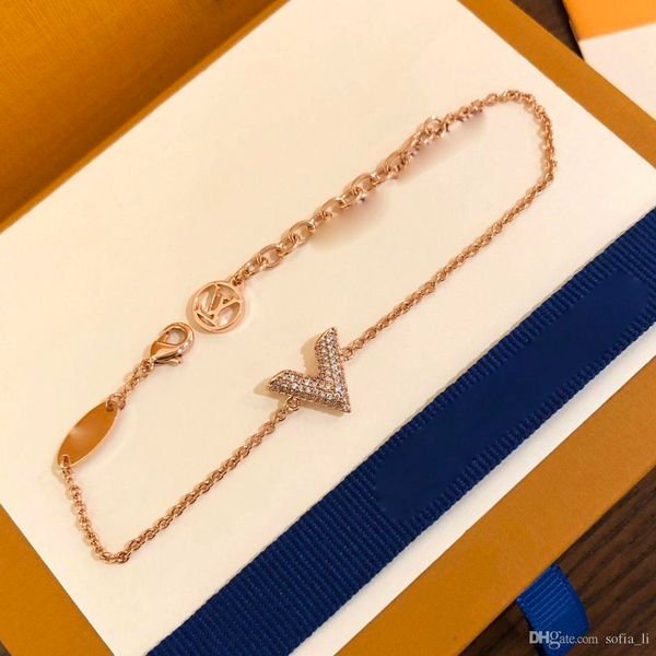 v letter necklace designer women necklace rings luxury earrings love bracelet mens 14k gold chains cuban link chain 2020 new, Silver
v letter necklace designer women necklace rings luxury earrings love bracelet mens 14k gold chains cuban link chain 2020 new, Silver