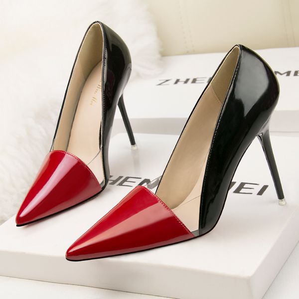 ready stock - shock leather, fashionable women's single shoes, ol shoes , discount
ready stock - shock leather, fashionable women's single shoes, ol shoes , discount