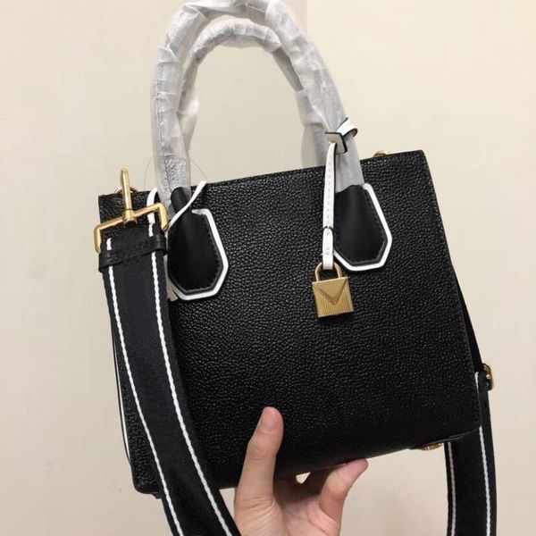 uxury handbags women bags designer bags genuine leather bag chain bag crossbody for women
uxury handbags women bags designer bags genuine leather bag chain bag crossbody for women