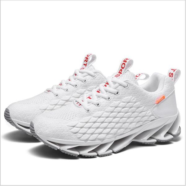 2020 fashion designer shoes triple s sneakers cool sole stitching wild sneakers three color men running outdoor shoes
2020 fashion designer shoes triple s sneakers cool sole stitching wild sneakers three color men running outdoor shoes