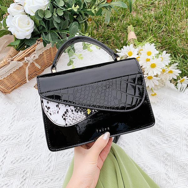 luxury women's bag crocodile handbag for women embroidery thread shoulder bag 2020 sac main bolsas de mujer
luxury women's bag crocodile handbag for women embroidery thread shoulder bag 2020 sac main bolsas de mujer