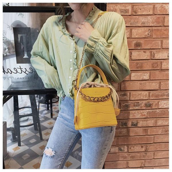 2019 women pu leather plaid handbags tote bag designer handbag small bucket bags messenger bag
2019 women pu leather plaid handbags tote bag designer handbag small bucket bags messenger bag