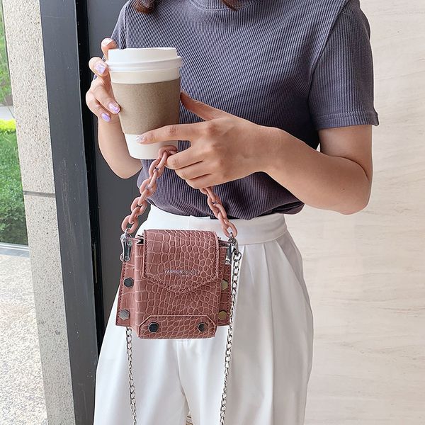 bags for women 2020 rivets mini pu leather crossbody thick chain shoulder handbags and purses female travel cross body bag
bags for women 2020 rivets mini pu leather crossbody thick chain shoulder handbags and purses female travel cross body bag