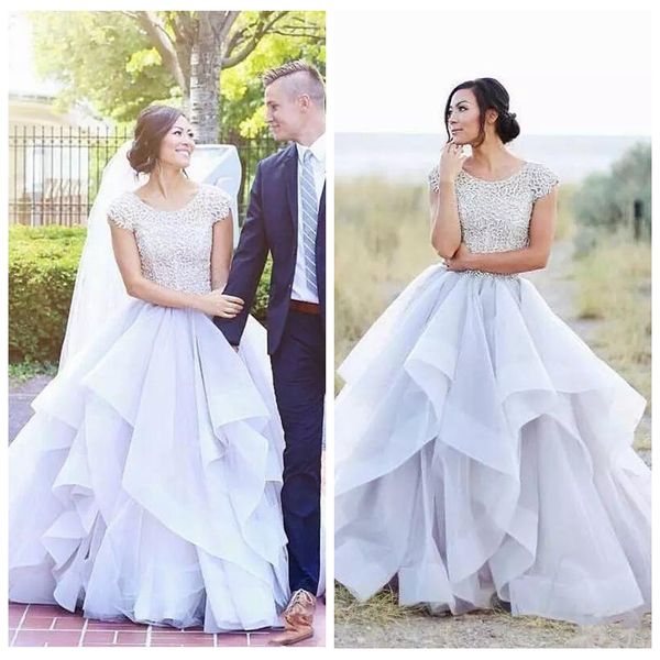 lace a-line ruffles wedding dresses 2021 short sleeves big bridal gowns garden long vestidos de marriage custom made wedding wear, White
lace a-line ruffles wedding dresses 2021 short sleeves big bridal gowns garden long vestidos de marriage custom made wedding wear, White