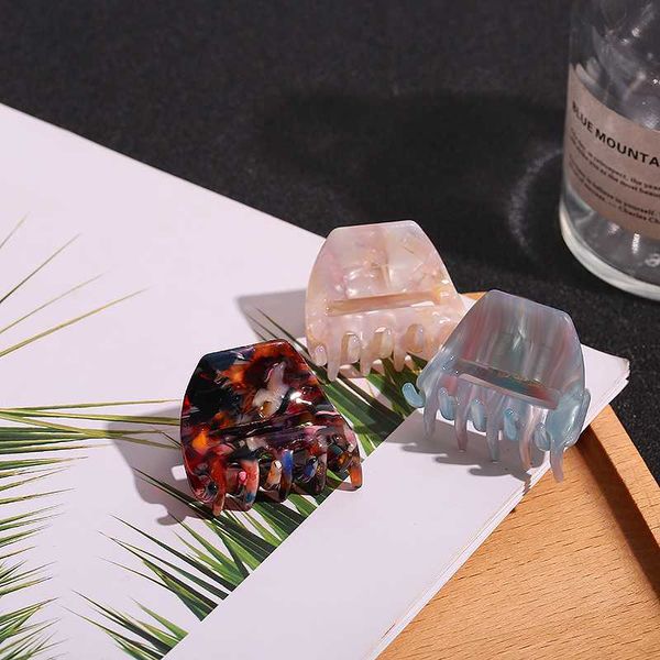 2020 new small size fine hair clips cellulose acetate simple hair clamps geometric barrettes women accessories, Golden;white
2020 new small size fine hair clips cellulose acetate simple hair clamps geometric barrettes women accessories, Golden;white