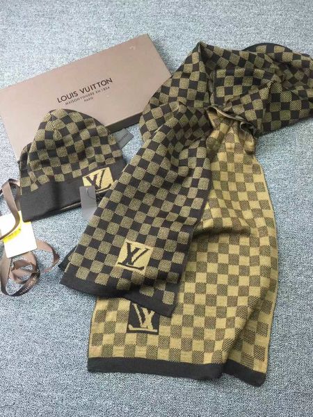 luxury designer cashmere scarves quality 100% cashmere scarves for men and women with original labels showing authentic pictures, Blue;gray
luxury designer cashmere scarves quality 100% cashmere scarves for men and women with original labels showing authentic pictures, Blue;gray